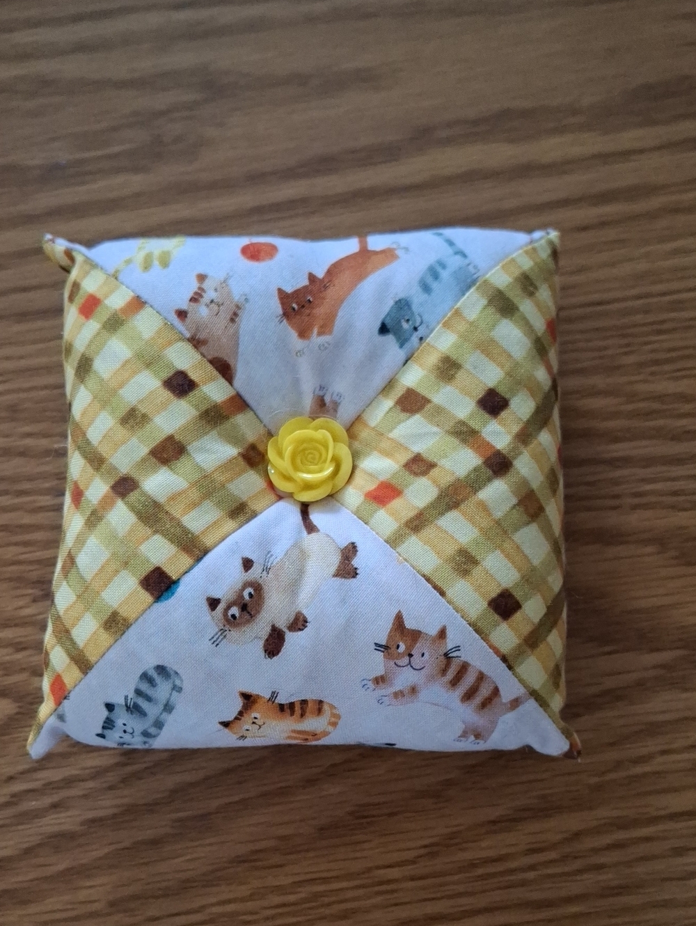Yellow Cat Print Decorative Pet Cushion